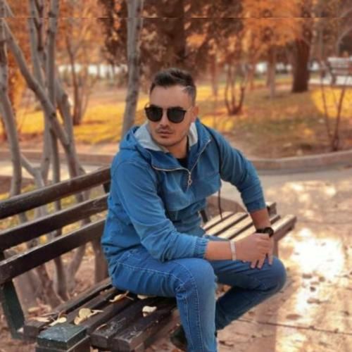 دانلود آهنگ راه ﻣﻴﺮم وﻗﺘﻰ ﻛﻪ ﺑﺎروﻧﻪ زﺧﻤﻰ ﻛﻪ ﺑﻢ زدی دﻟﻢ ﻣﻴﺨﻮاد با صدای کامران مولایی